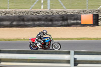 brands-hatch-photographs;brands-no-limits-trackday;cadwell-trackday-photographs;enduro-digital-images;event-digital-images;eventdigitalimages;no-limits-trackdays;peter-wileman-photography;racing-digital-images;trackday-digital-images;trackday-photos